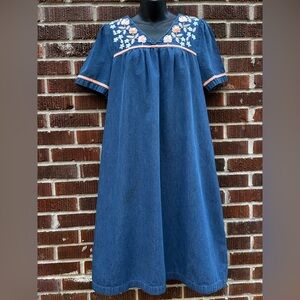 Go Softly Patio Dress Size S Blue Embroidered Floral House Mumu Pullover